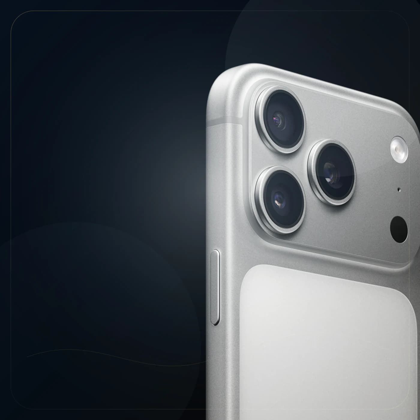 Detalle posterior oficial de referencia del iPhone 17 Pro plateado; no es inventario de Tecno Express